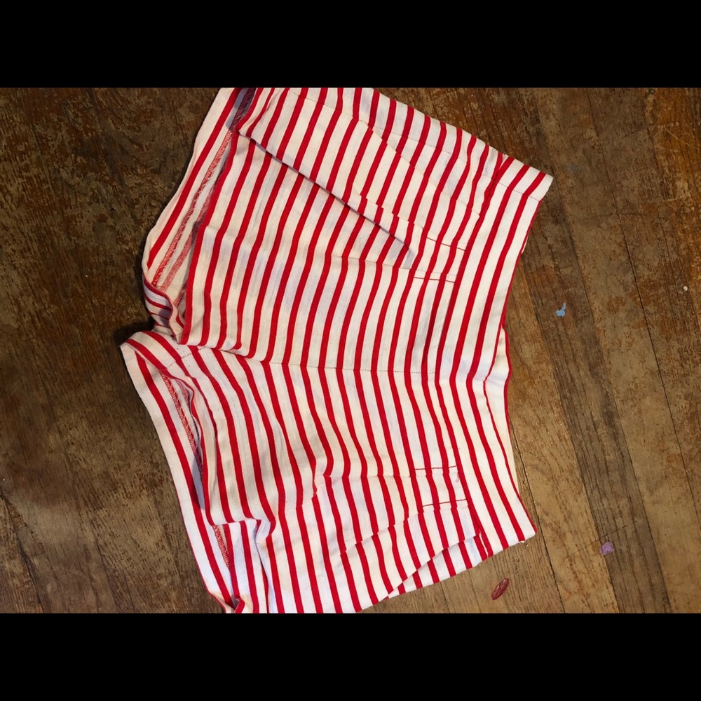 J Crew red white pleated shorts